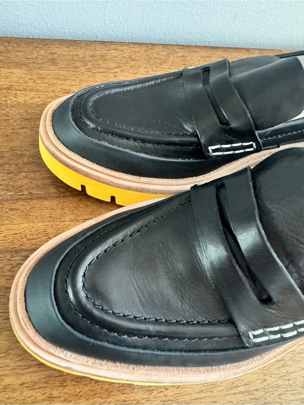 ONCEPT Anthropologie Seoul Platform Loafers Black & Citrus Sole Womens 8 Shoes